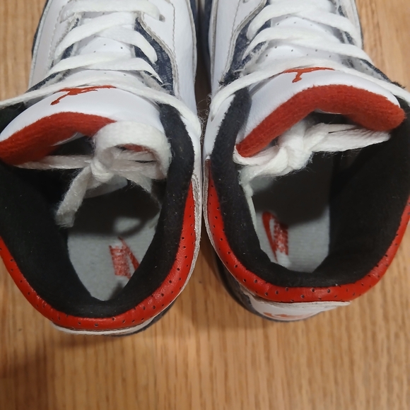 Jordan 3 Retro Fire Red Denim Lifestyle/Toddler Shoes Size 10C Unisex - Picture 11 of 12